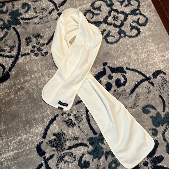 2 for- French Knot-winter hat and Lands End offwhite Polartech scarf. - Picture 7 of 10